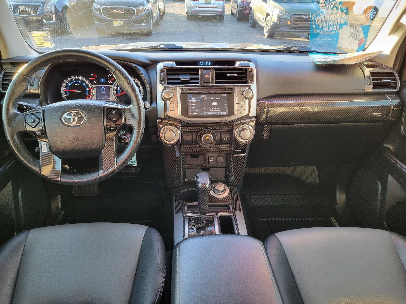 Used 2018 Toyota 4Runner SR5 Premium image 4
