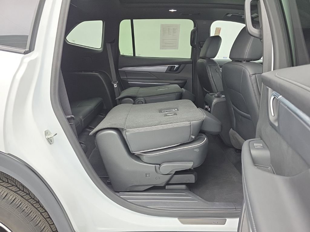 Certified 2025 Buick Enclave Sport Touring w/ Power Package AWD/4WD image 48