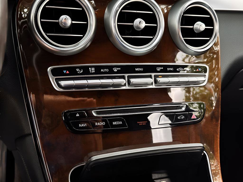 Used 2017 Mercedes-Benz GLC 300 4MATIC image 10