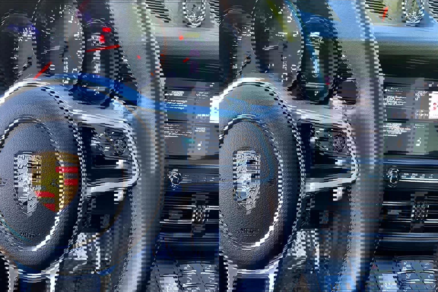 Used 2021 Porsche Macan image 24