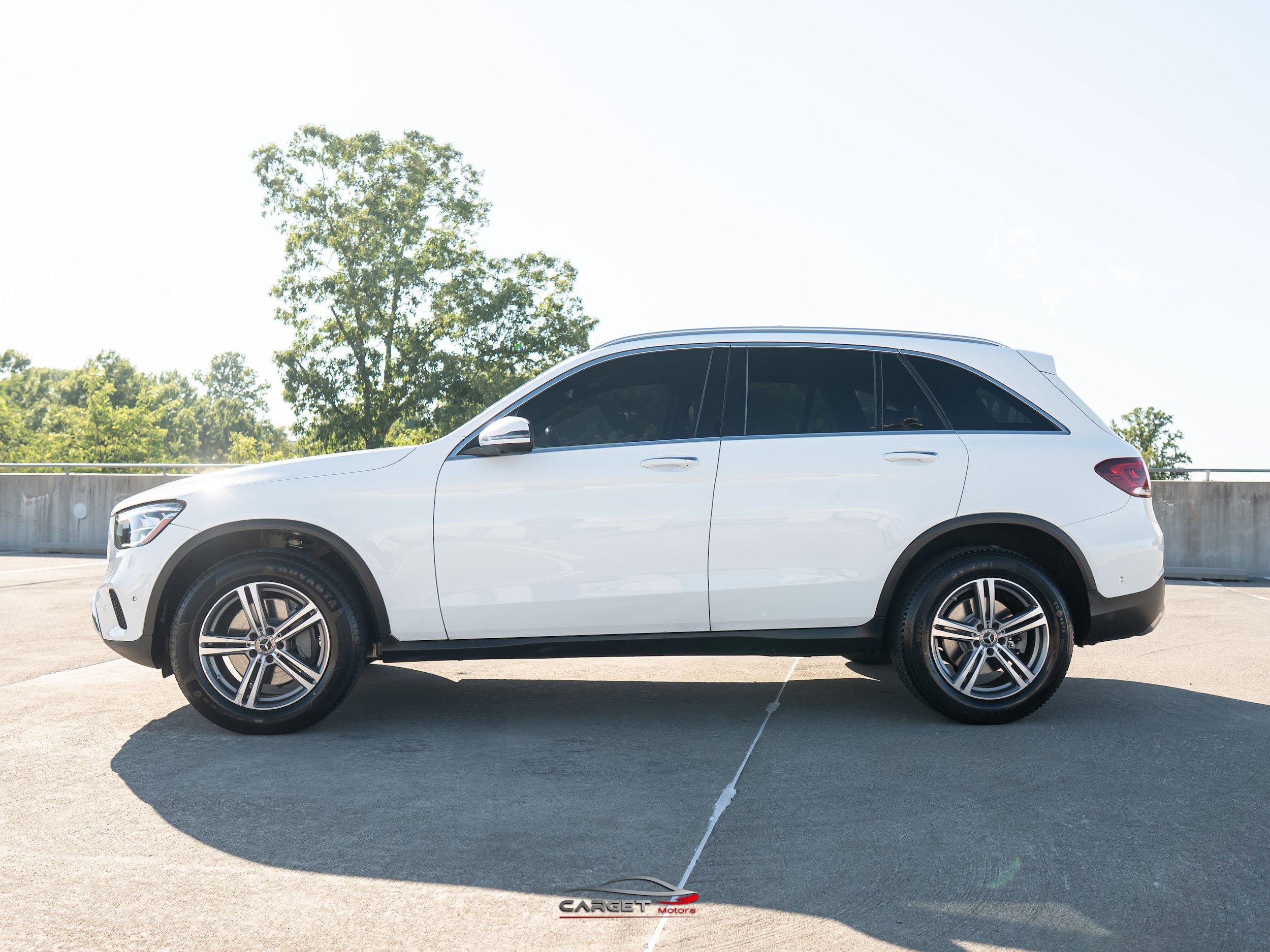 Used 2022 Mercedes-Benz GLC 300 4MATIC w/ Multimedia Package Lite image 4