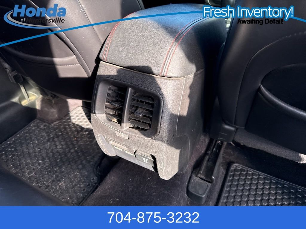 Used 2019 Jeep Cherokee Trailhawk image 14
