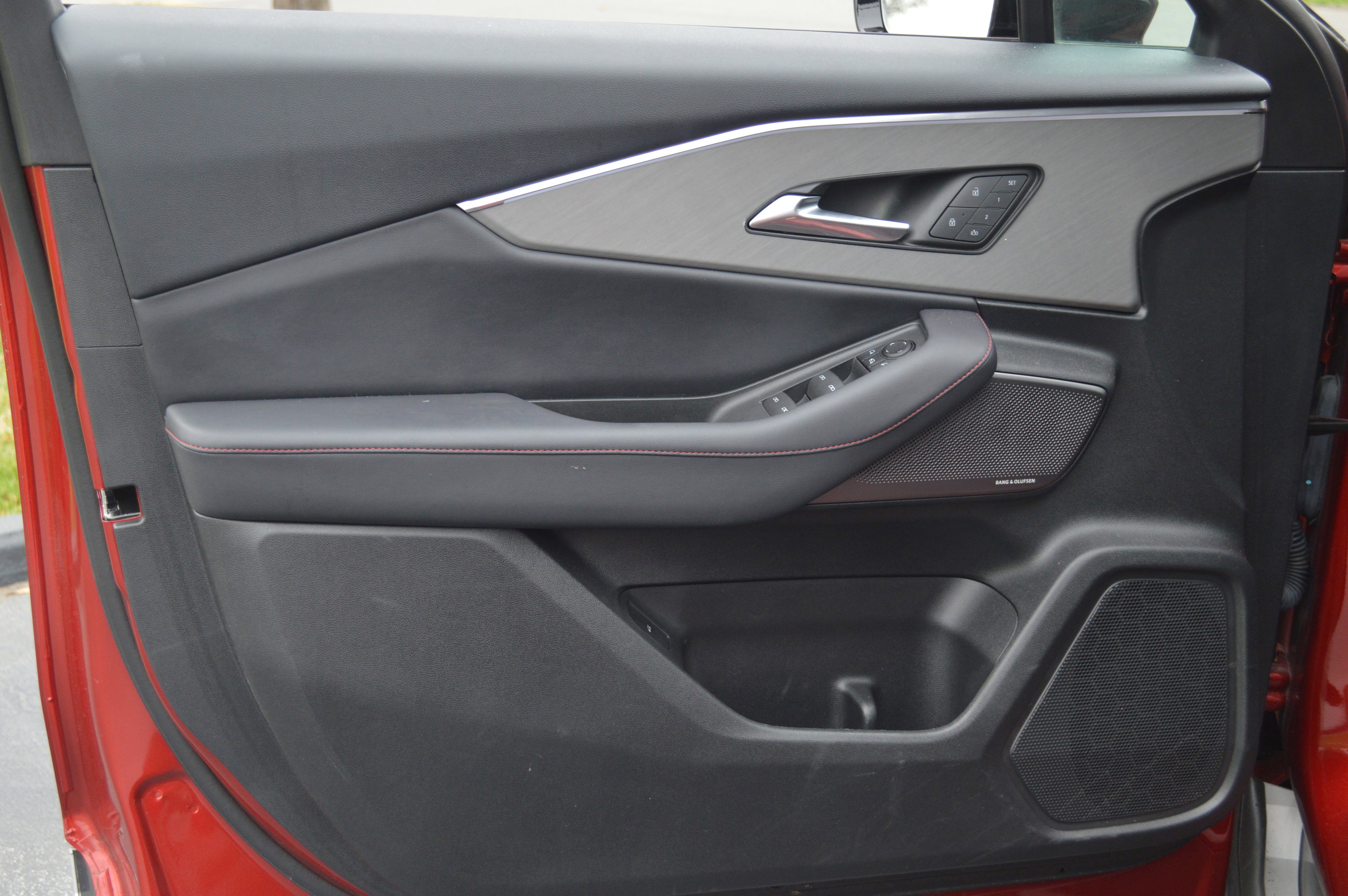 Used 2024 Acura ZDX A-Spec image 10