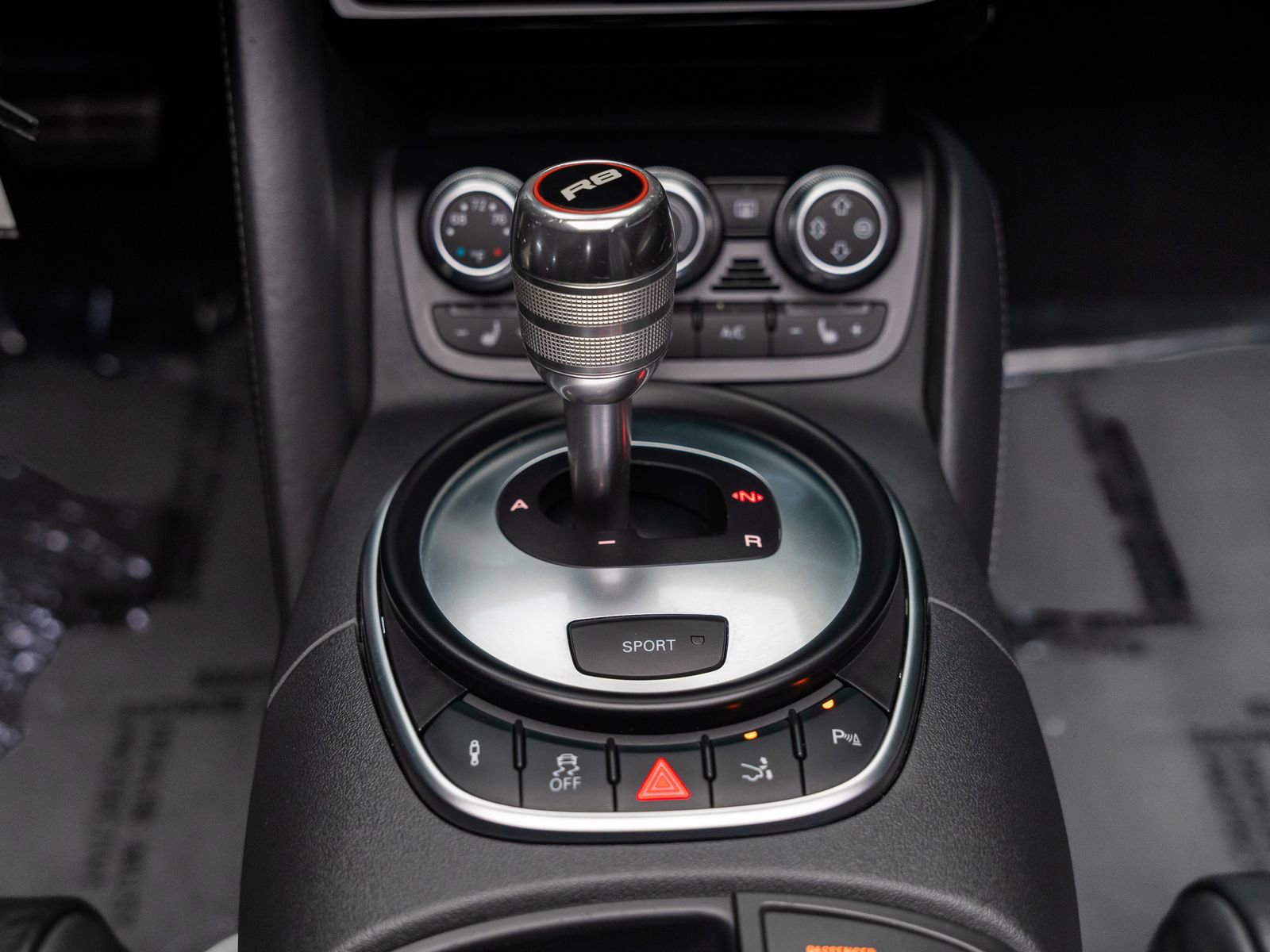 Used 2011 Audi R8 V10 image 59