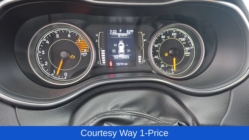 Used 2019 Jeep Cherokee Latitude Plus AWD/4WD image 13