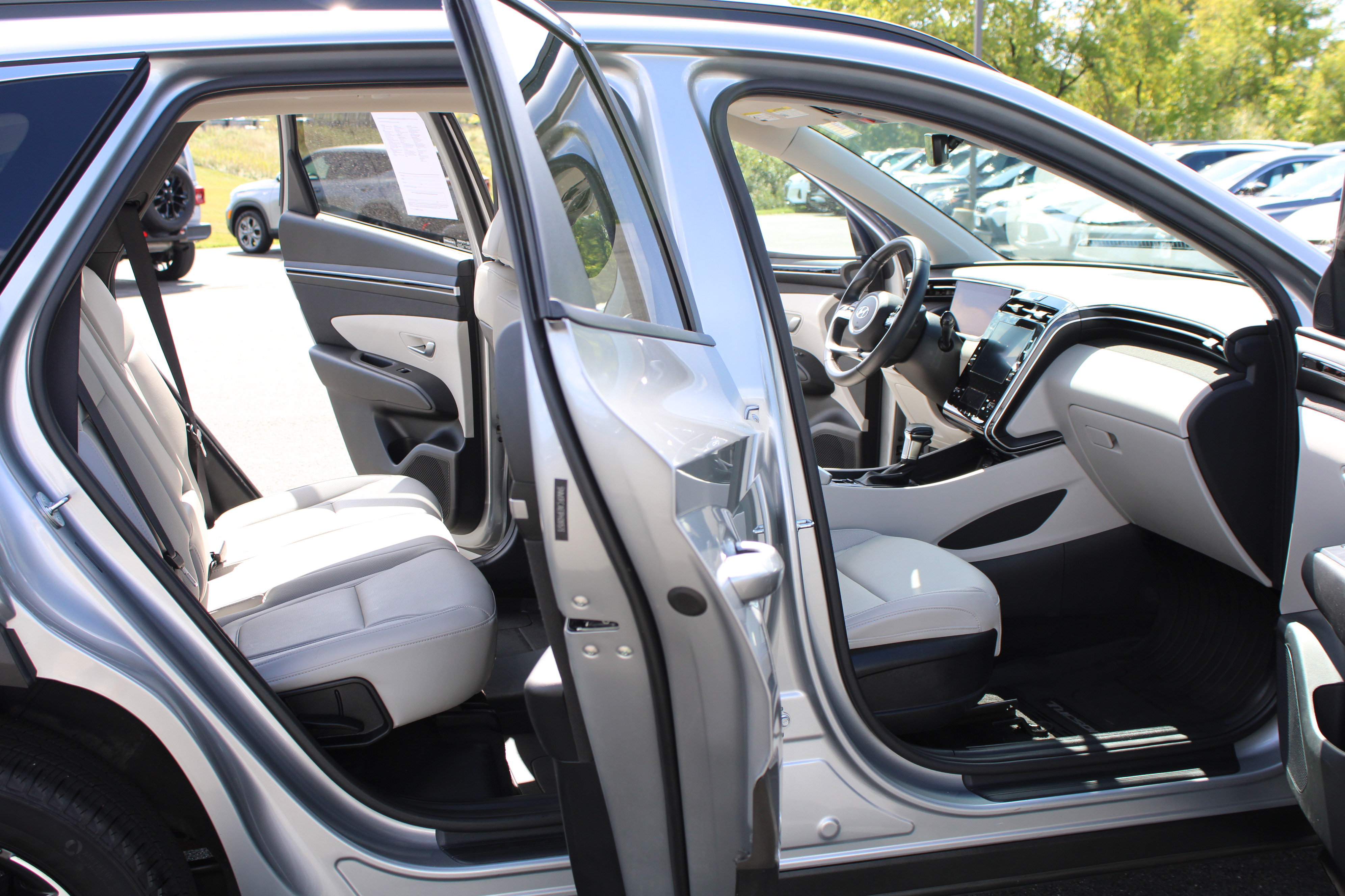 Used 2023 Hyundai Tucson SEL w/ Convenience Package AWD/4WD image 8
