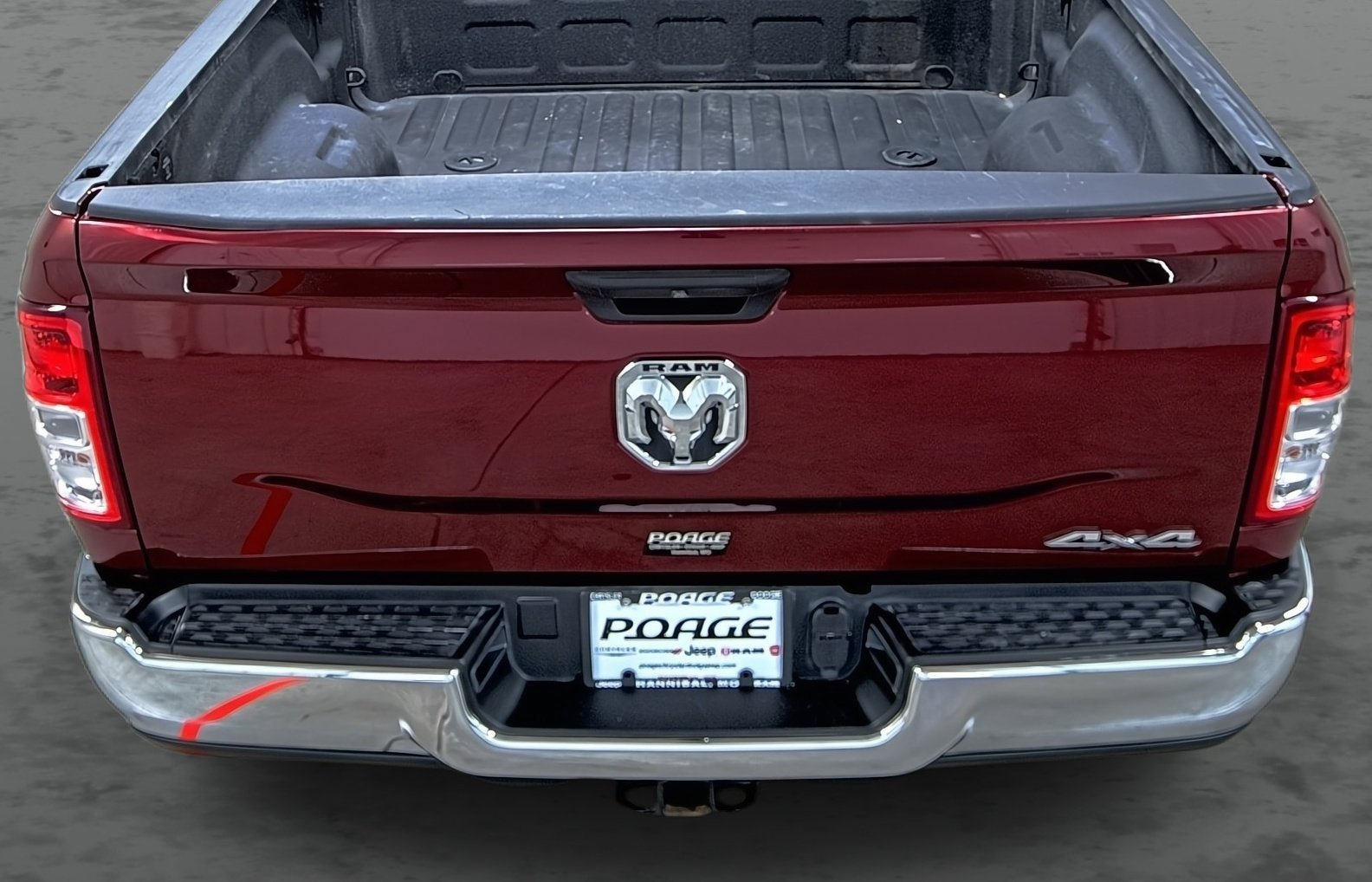 Used 2024 RAM 3500 Tradesman w/ Chrome Appearance Group AWD/4WD image 11