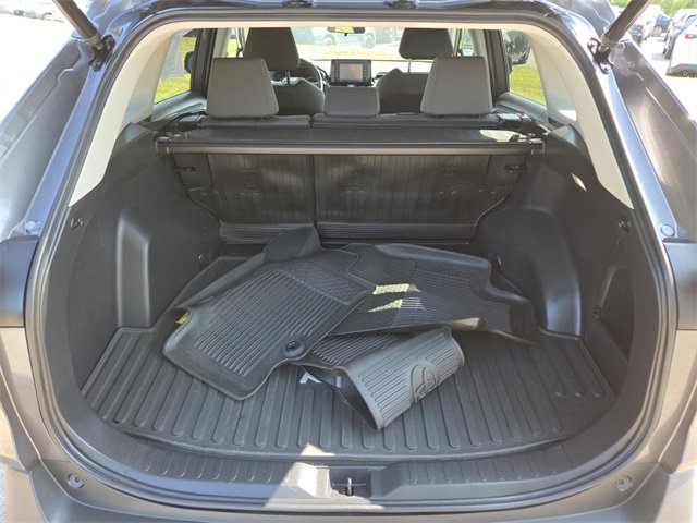 Used 2022 Toyota RAV4 XLE image 17