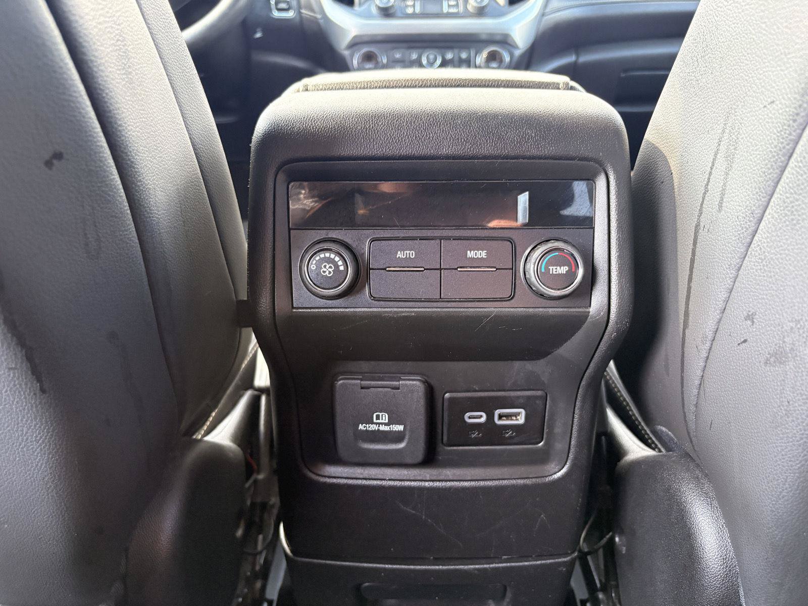 Used 2023 GMC Acadia SLT AWD/4WD image 29