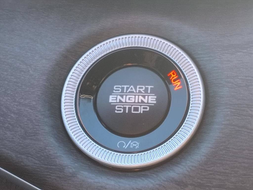 New 2025 Jeep Grand Cherokee Limited AWD/4WD image 7