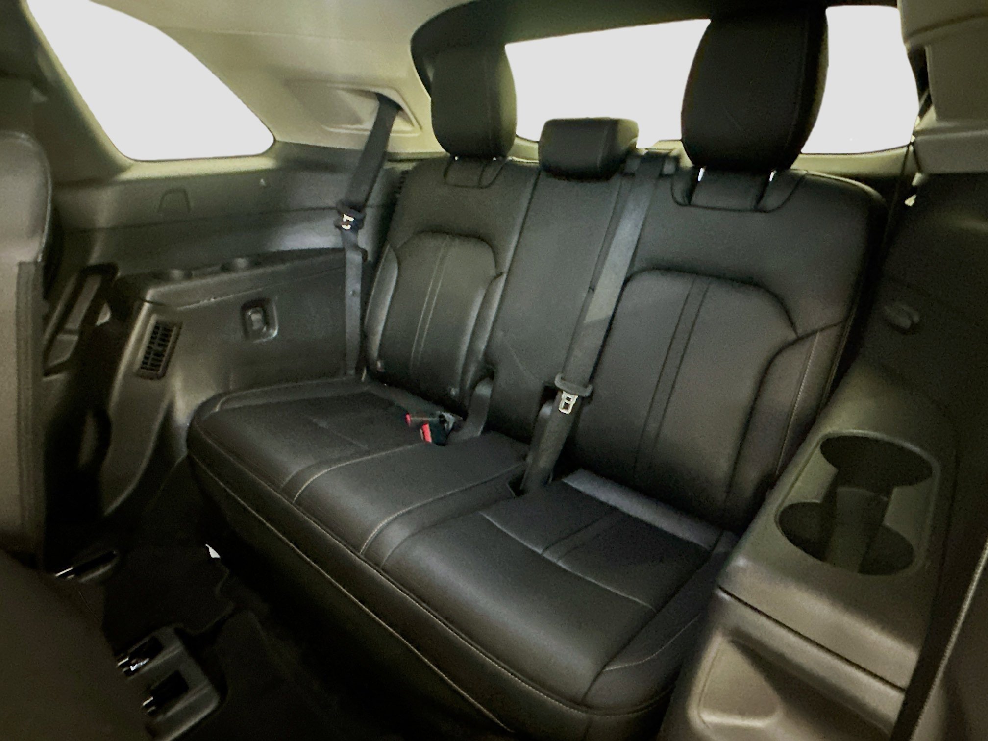 Used 2024 MAZDA CX-90 Plug-In Hybrid w/ Preferred AWD/4WD image 31
