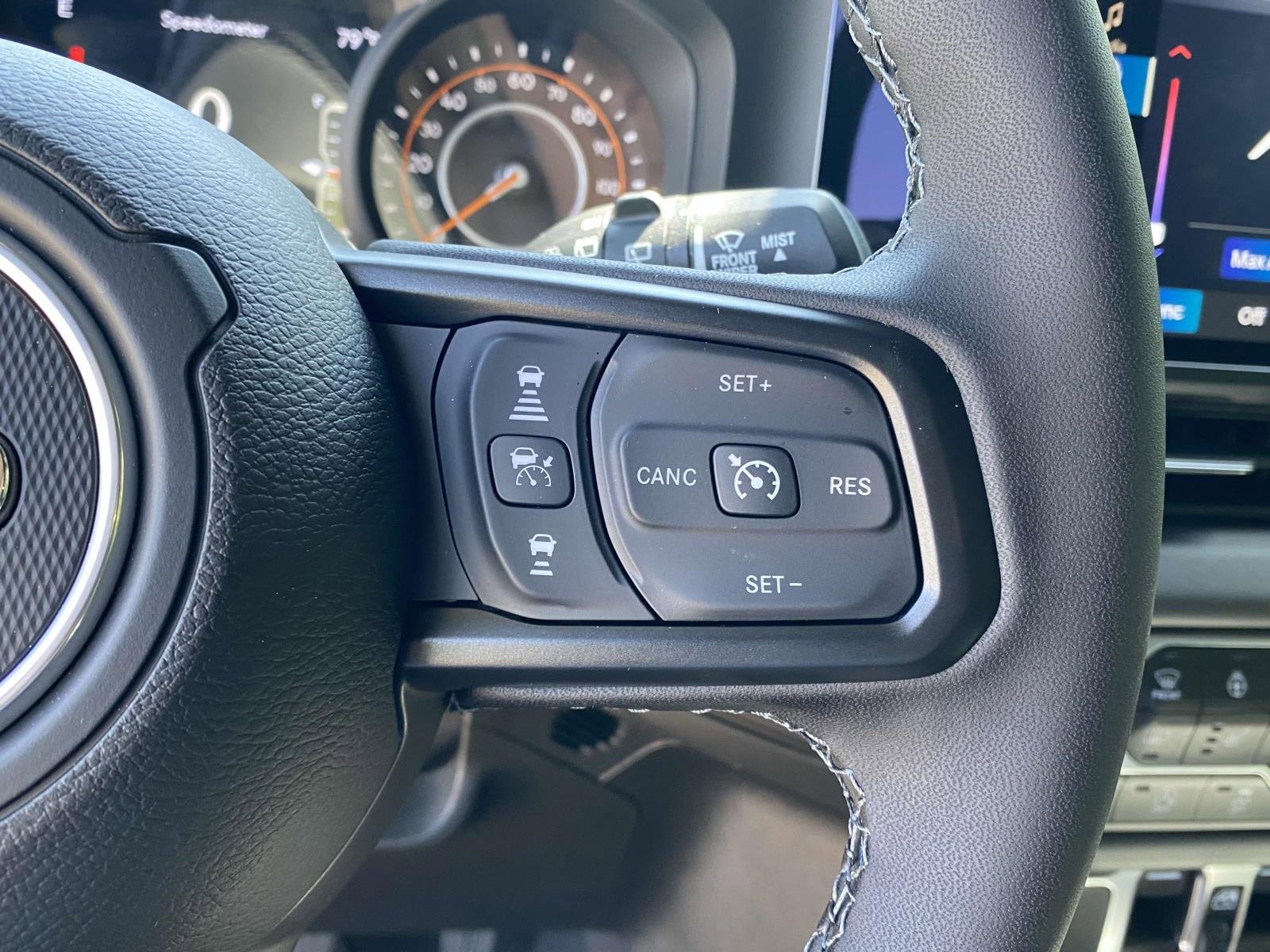 New 2025 Jeep Wrangler Unlimited Rubicon w/ Technology Group image 22