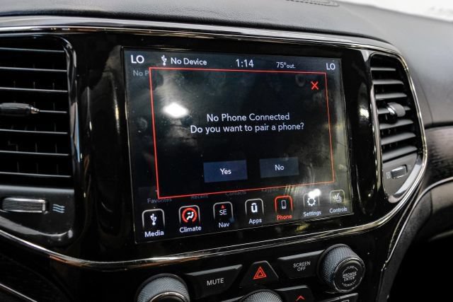 Used 2020 Jeep Grand Cherokee High Altitude AWD/4WD image 30