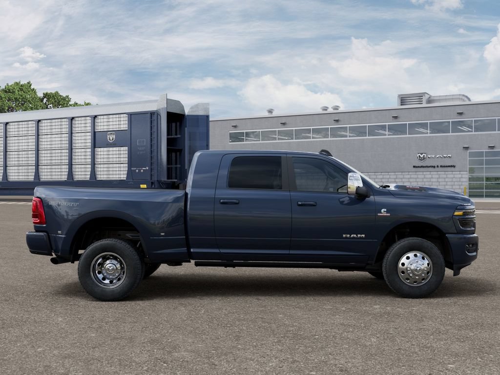 New 2026 RAM 3500 Laramie AWD/4WD image 22