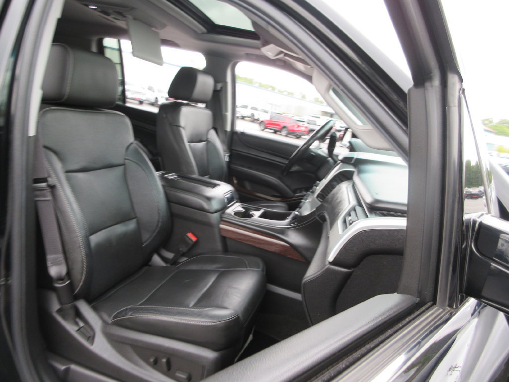 Used 2016 GMC Yukon XL SLT w/ Open Road Package AWD/4WD image 27