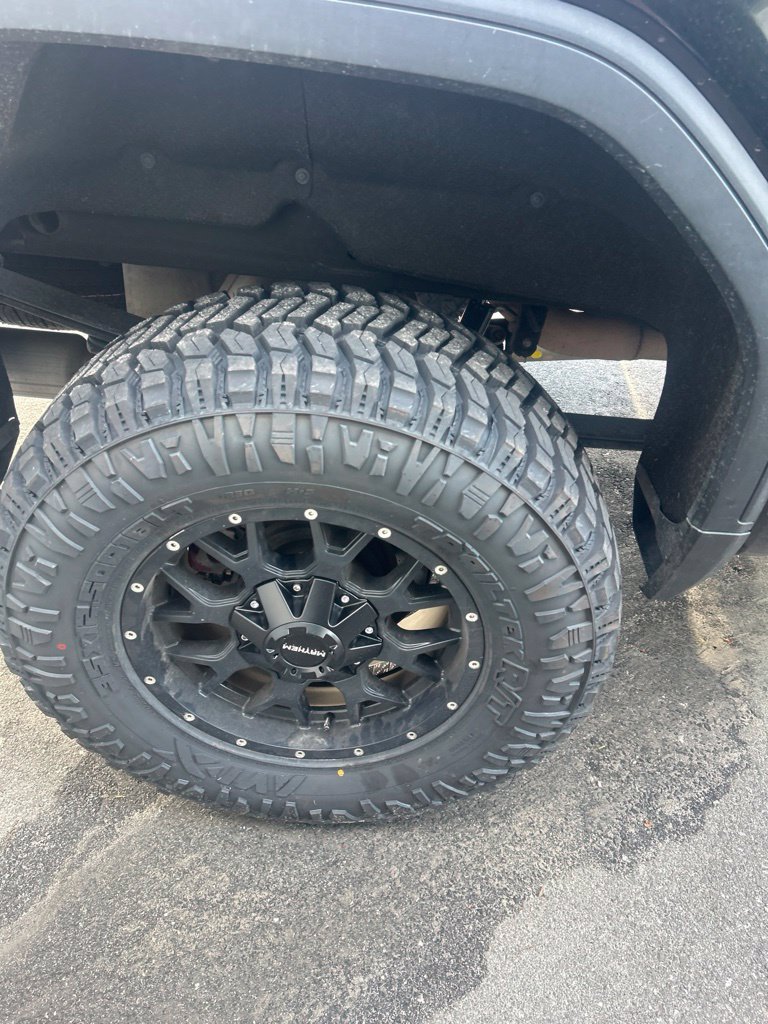 Used 2021 GMC Sierra 1500 AT4 w/ AT4 Value Package AWD/4WD image 15