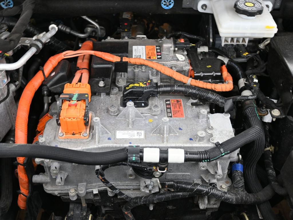 Used 2024 Chevrolet Equinox EV RS FWD image 41