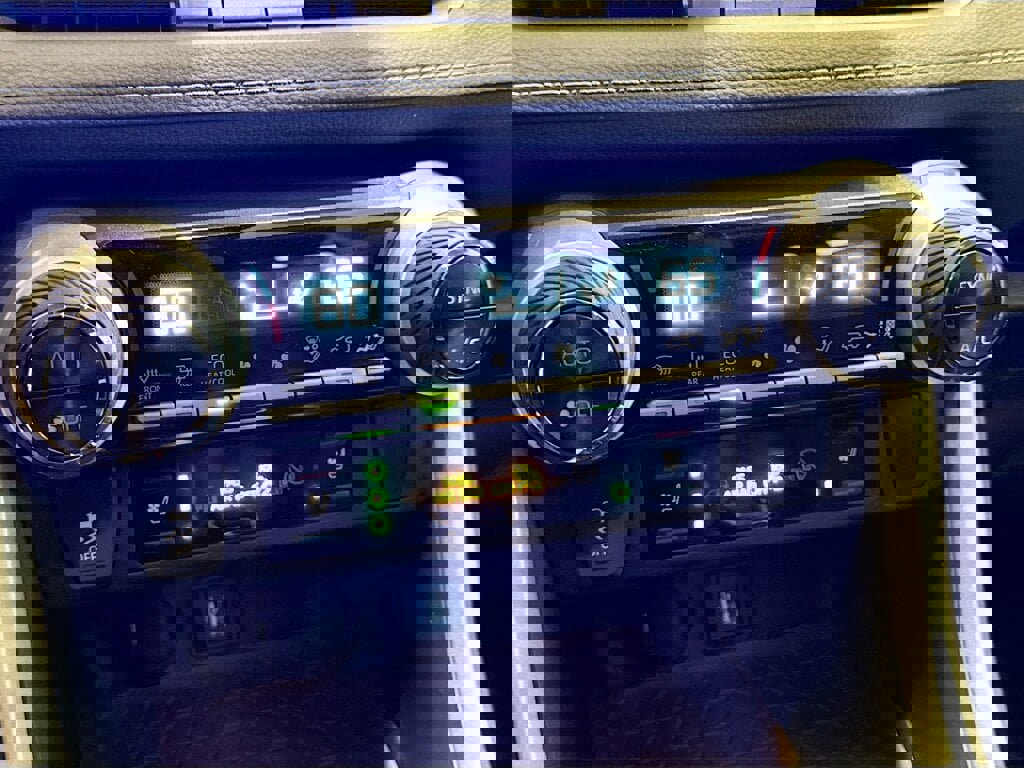 New 2025 Toyota RAV4 Limited image 11