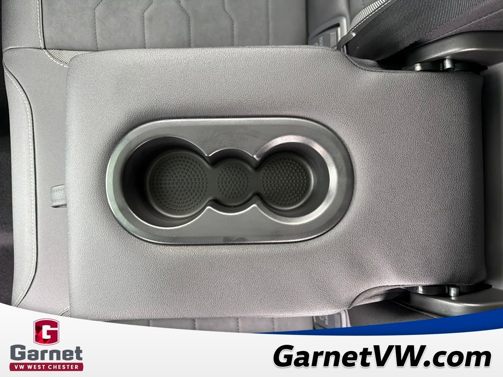 New 2026 Volkswagen Taos SE image 32