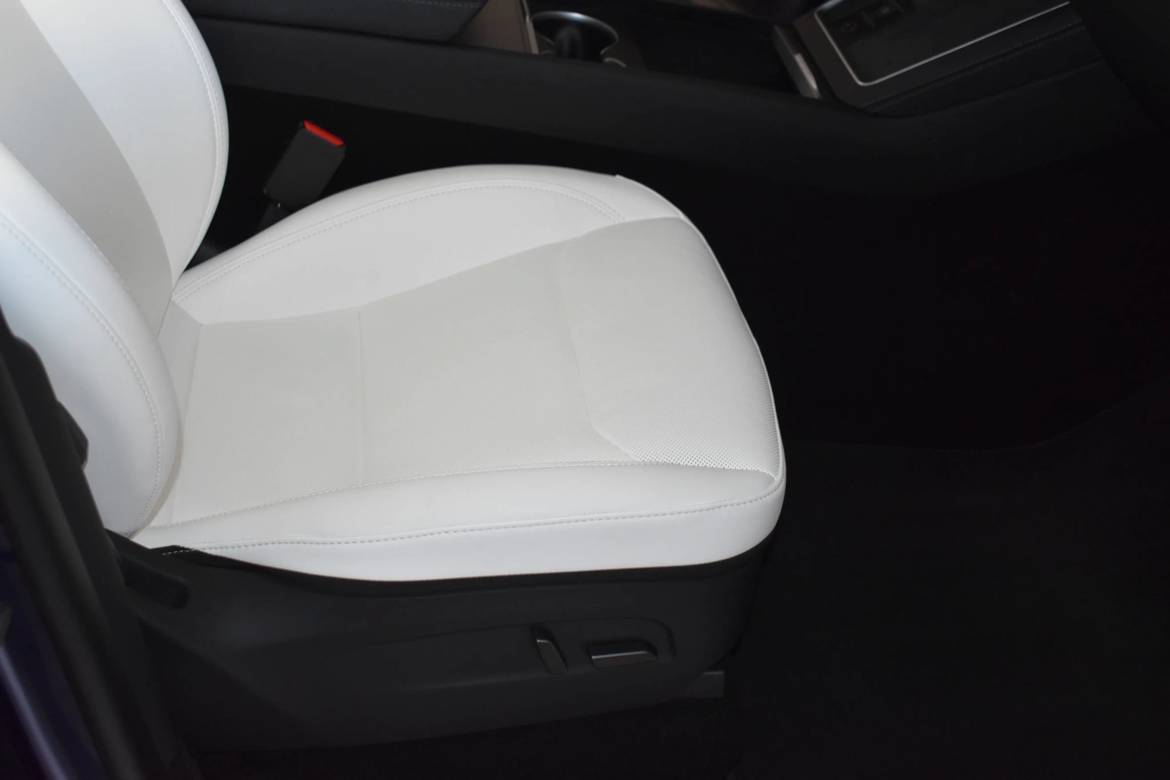 Used 2026 Tesla Model Y Long Range AWD/4WD image 16