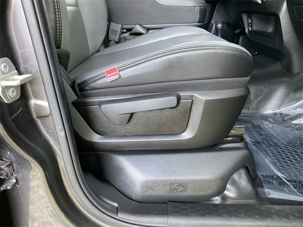 Used 2024 RAM 2500 Tradesman w/ Protection Group image 35