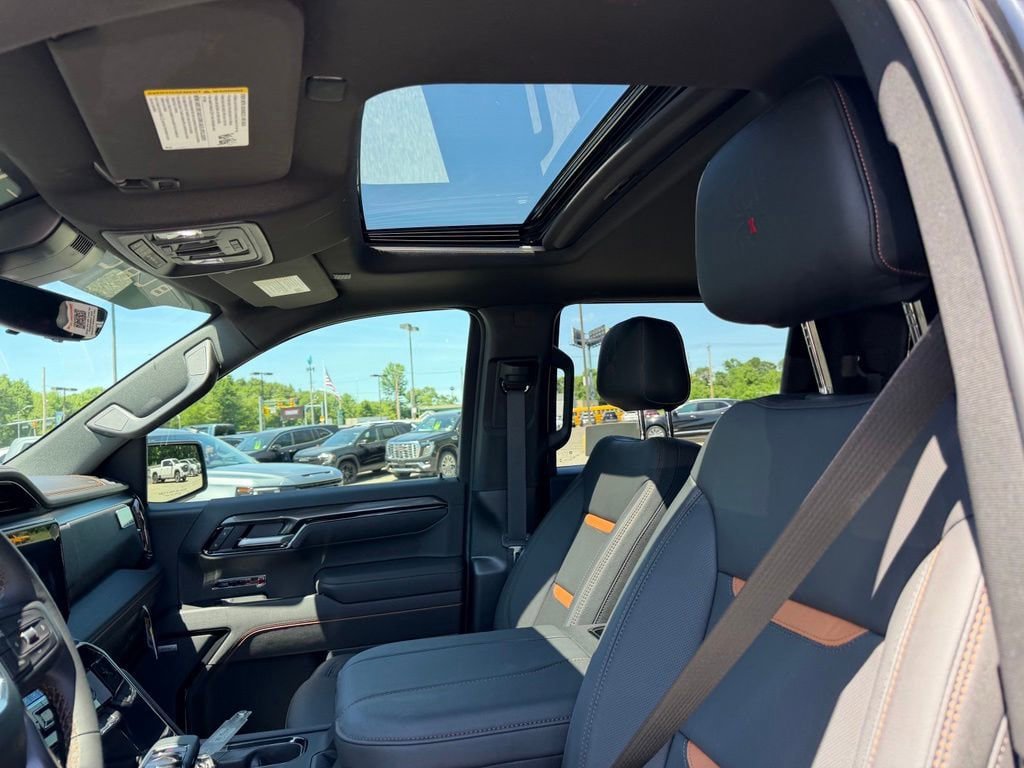New 2026 GMC Sierra 1500 AT4 w/ AT4 Premium Package AWD/4WD image 15