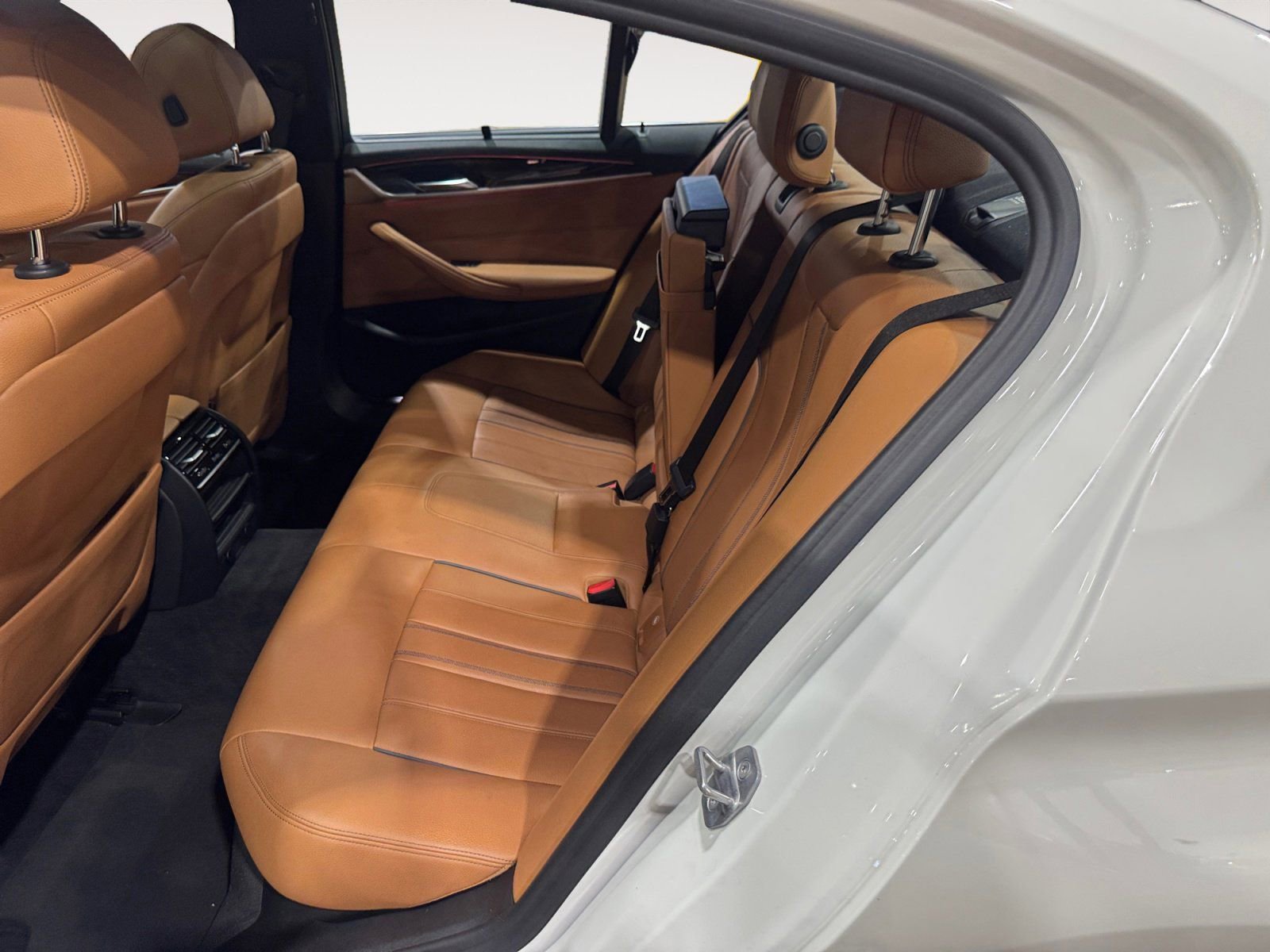 Used 2018 BMW 540i xDrive AWD/4WD image 17