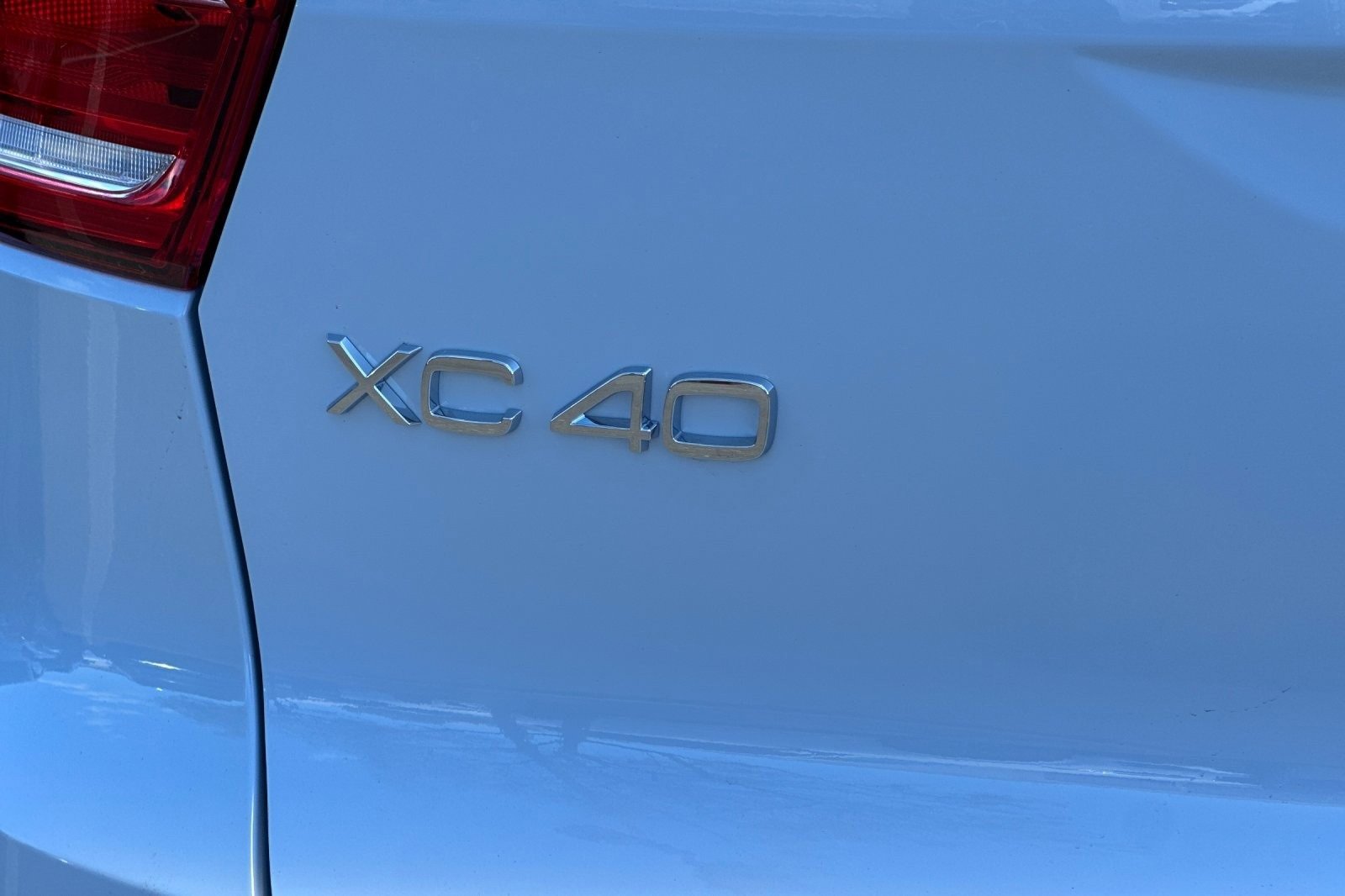 New 2026 Volvo XC40 B5 Plus w/ Protection Package Premier image 12