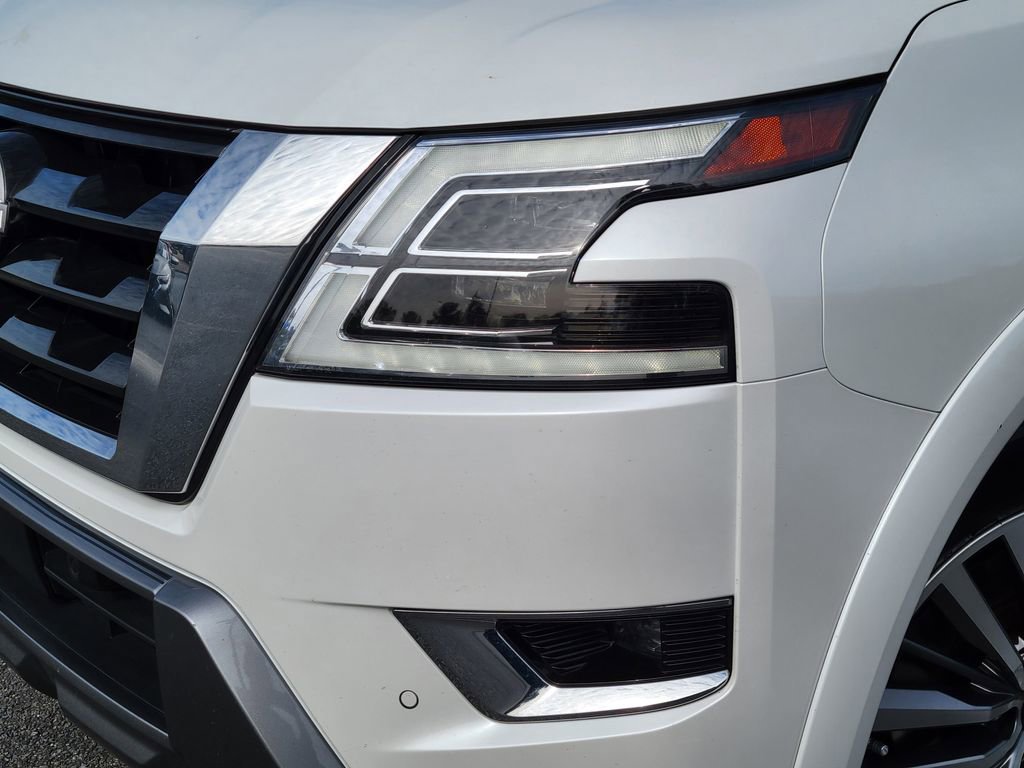 Used 2022 Nissan Armada SL w/ Captain's Chairs Package image 9