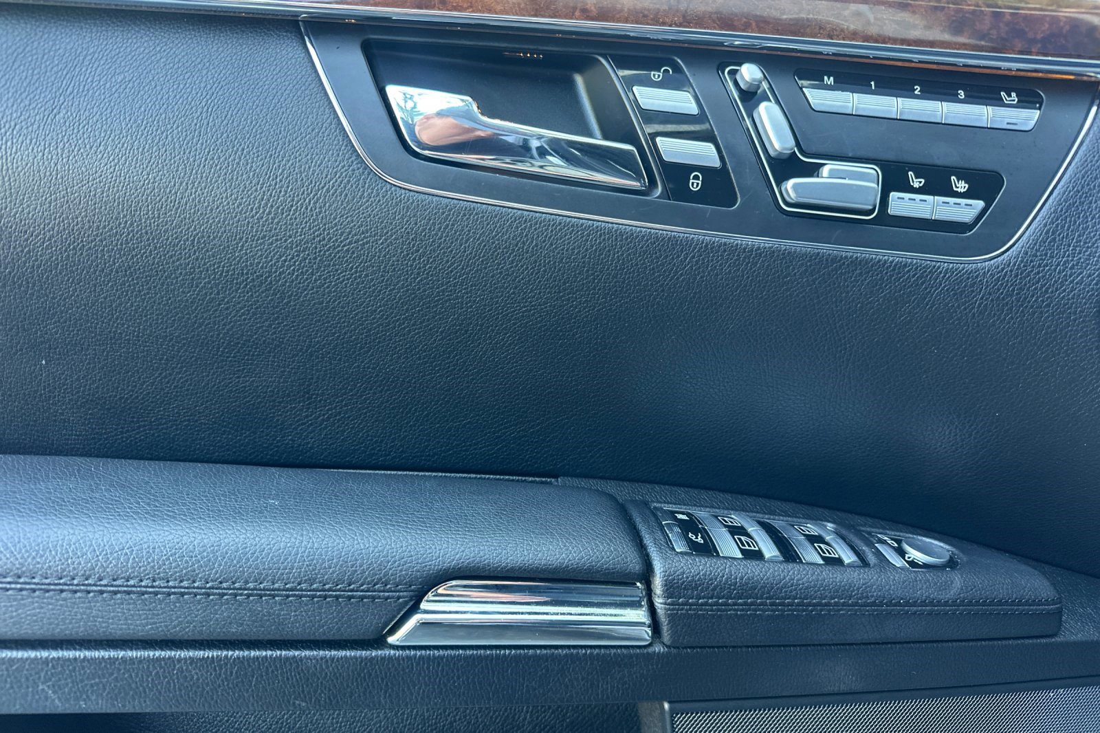 Used 2007 Mercedes-Benz S 550 image 12