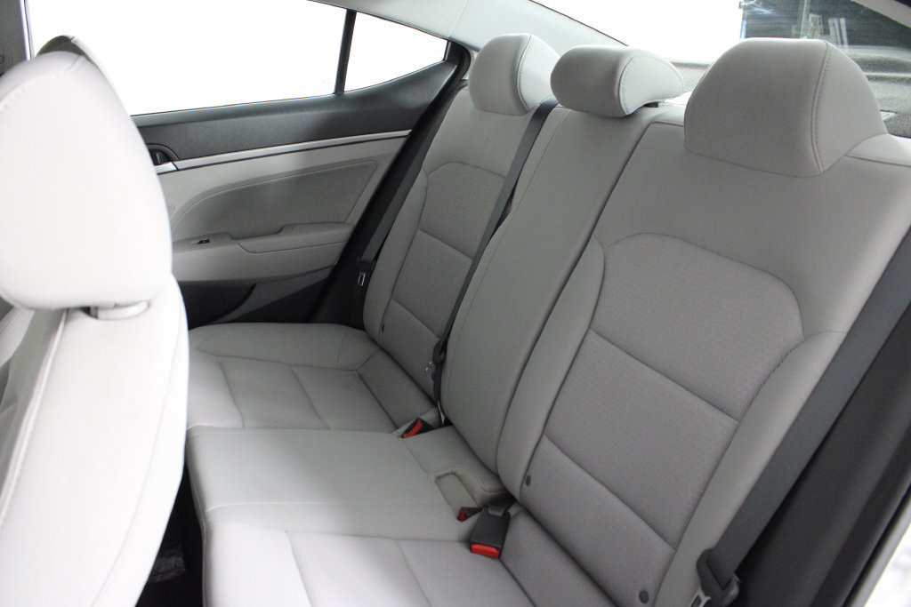 Used 2018 Hyundai Elantra Value Edition FWD image 19