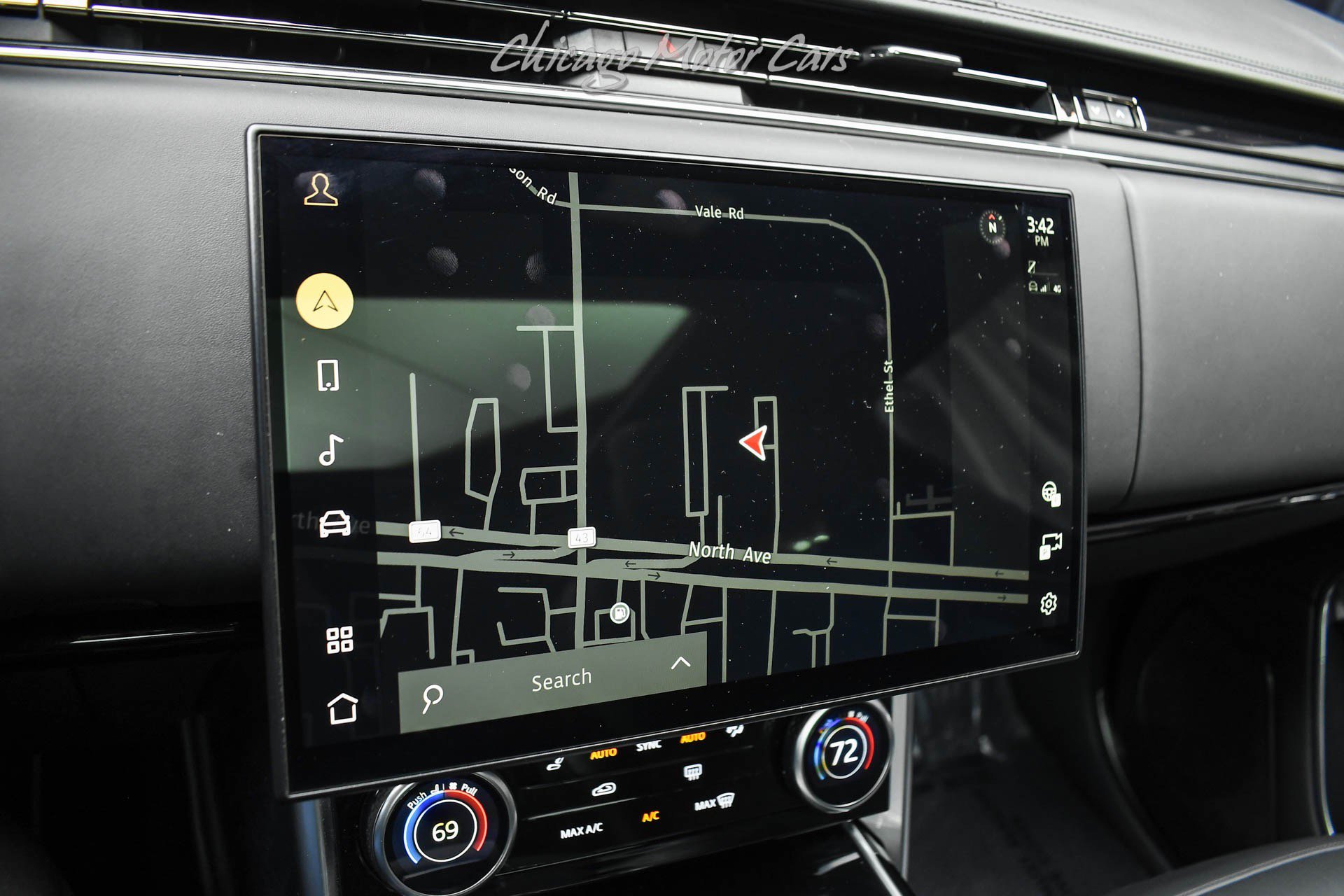 Used 2023 Land Rover Range Rover Autobiography AWD/4WD image 12