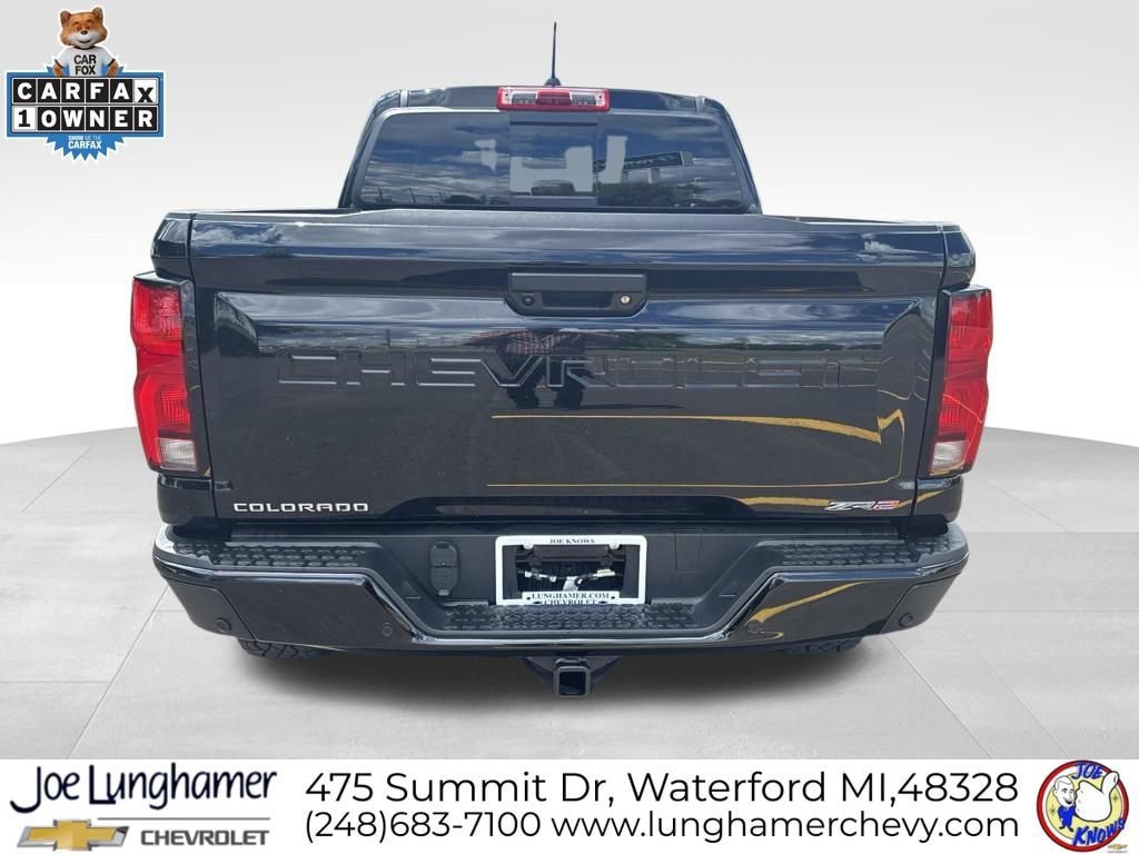 Used 2025 Chevrolet Colorado ZR2 w/ Technology Package AWD/4WD image 4