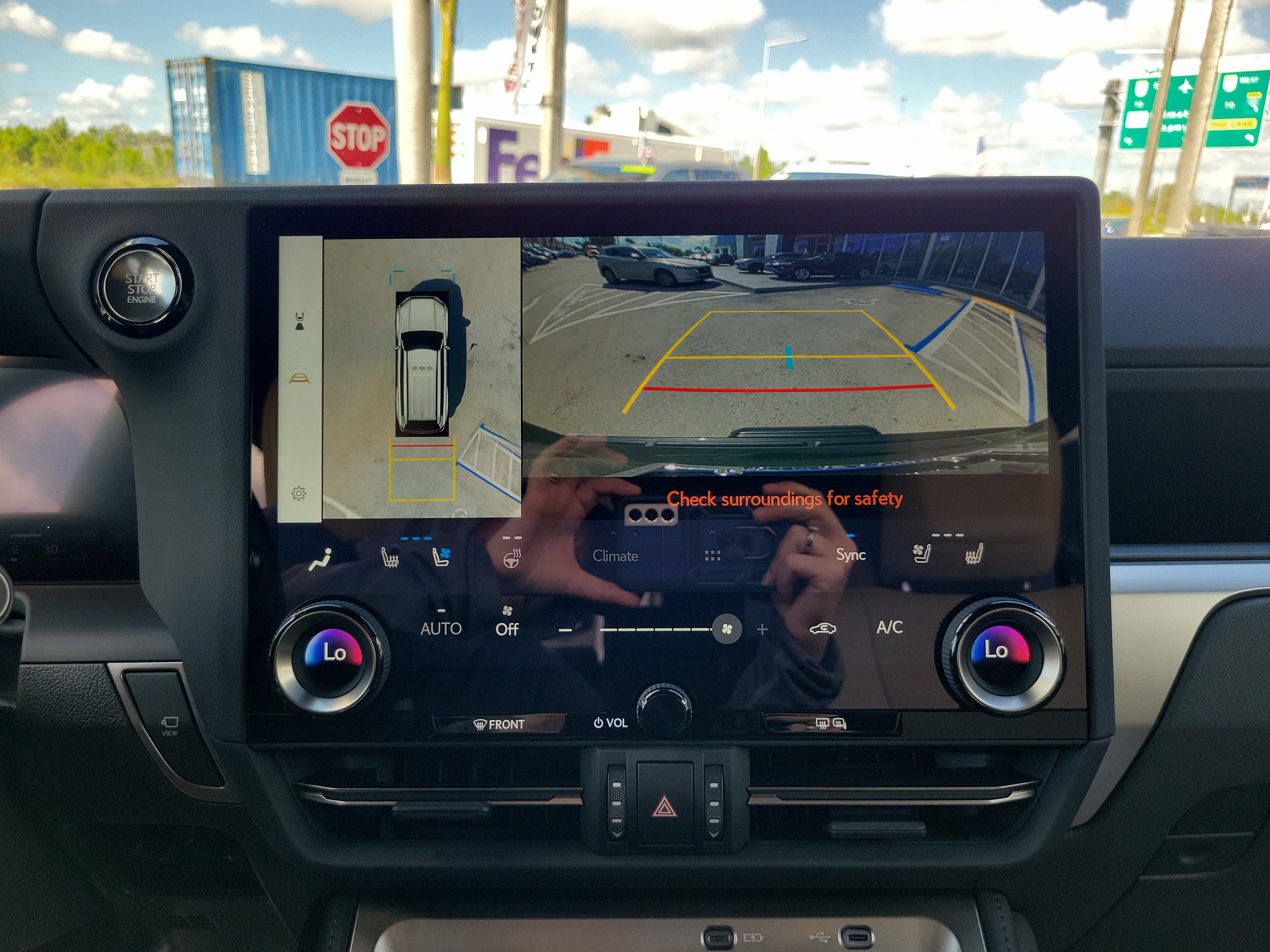 Used 2025 Lexus GX 550 AWD/4WD image 11