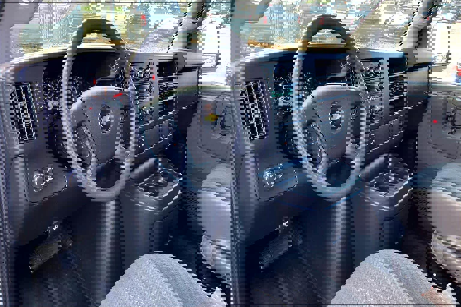 Used 2021 Chevrolet Express 2500 w/ Driver Convenience Package image 11