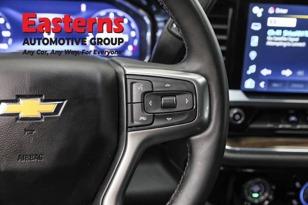 Used 2023 Chevrolet Silverado 1500 LT AWD/4WD image 16