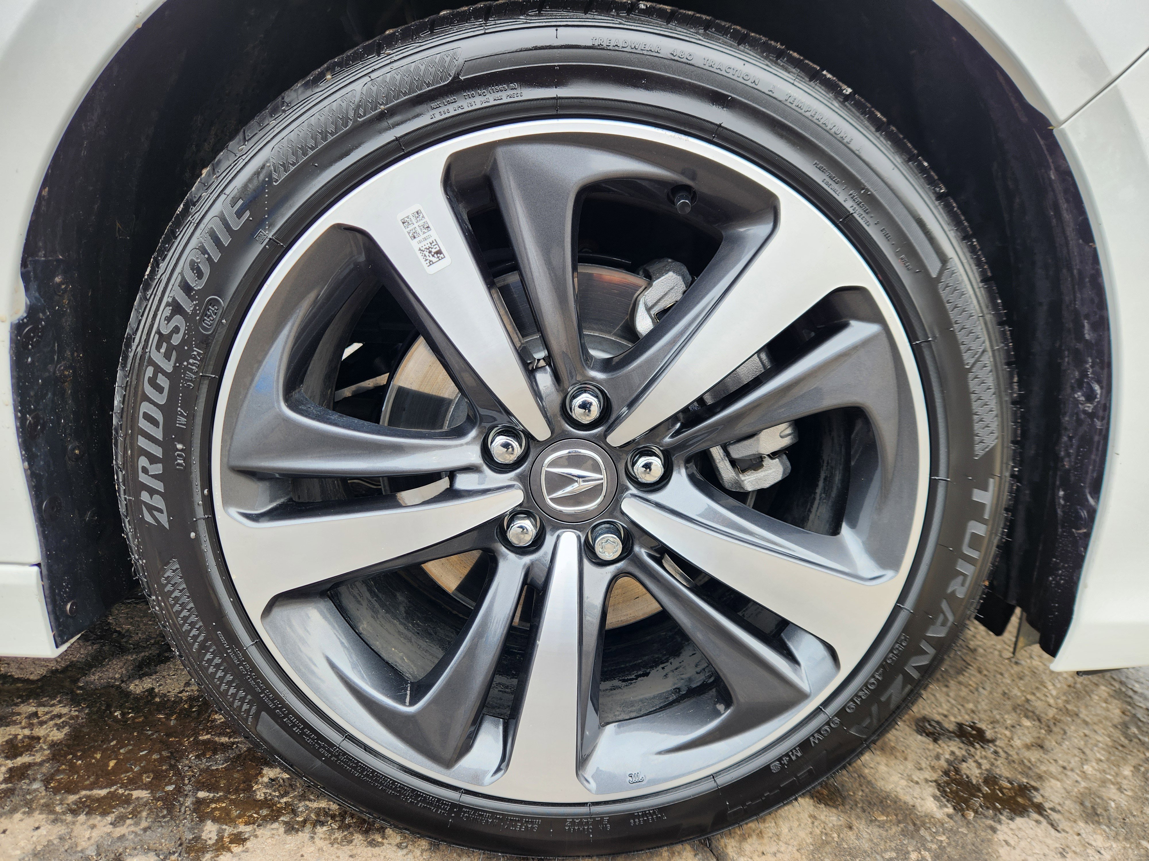 Certified 2025 Acura TLX w/ Technology Package image 21