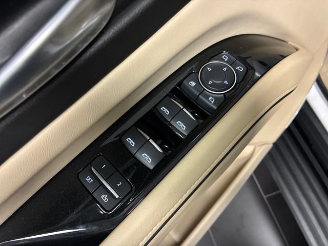 Certified 2024 Cadillac Escalade Premium Luxury w/ Performance Package AWD/4WD image 10