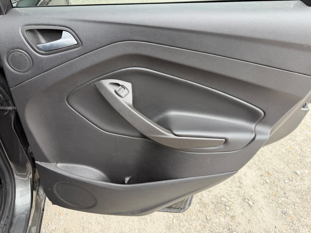 Used 2017 Ford Escape Titanium image 18