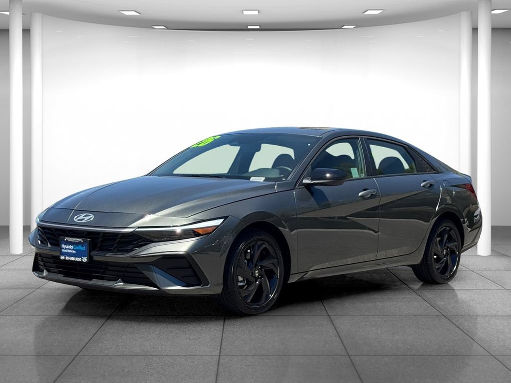 Certified 2026 Hyundai Elantra Sport FWD image 2