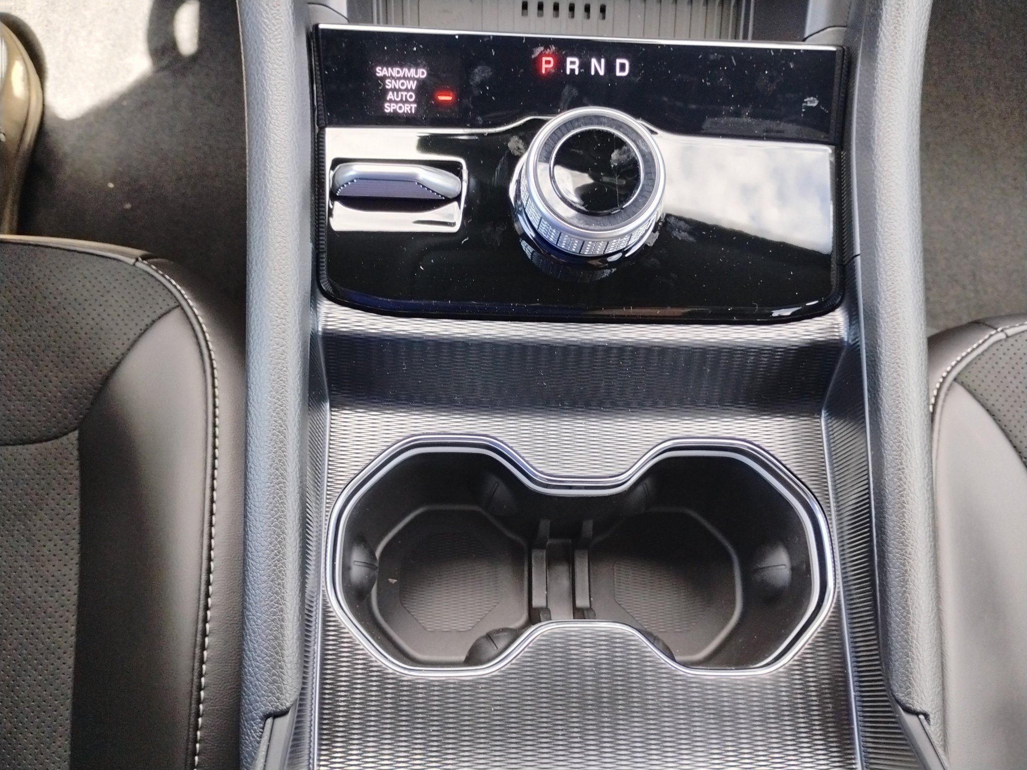 New 2027 Jeep Grand Cherokee Altitude AWD/4WD image 22