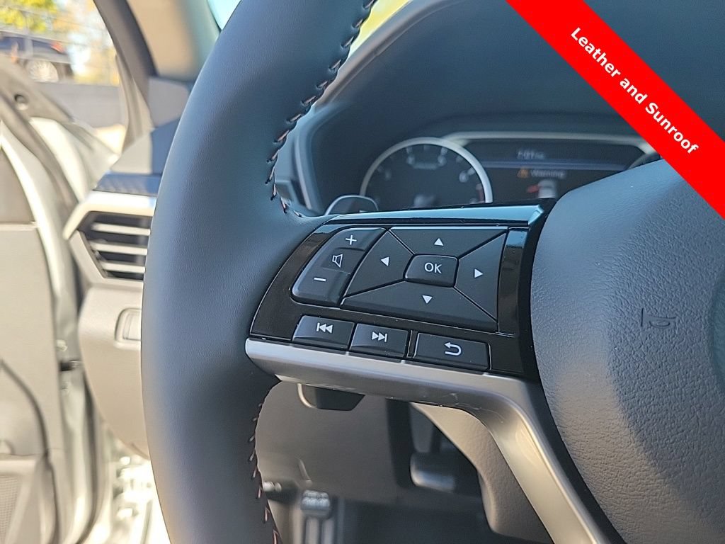 New 2025 Nissan Altima 2.5 SR w/ SR Premium Package FWD image 22