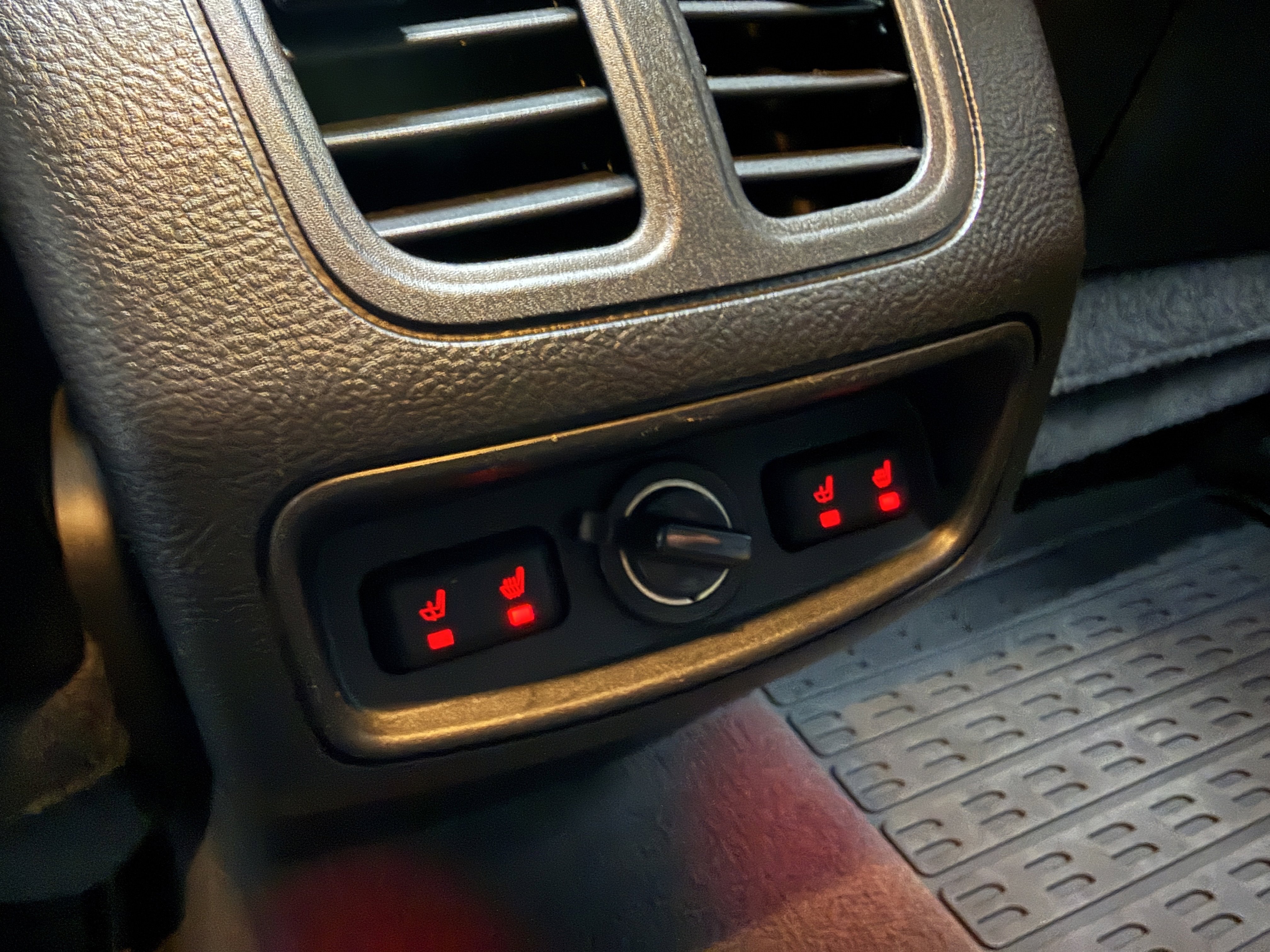 Used 2018 Ford Taurus SHO w/ Sho Performance Package image 26