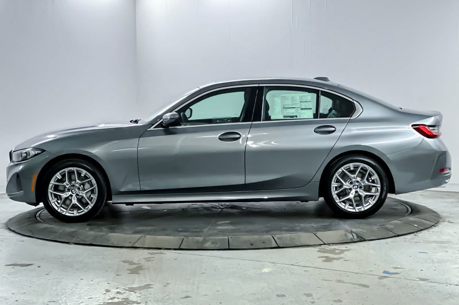 Used 2026 BMW 330i Sedan w/ Convenience Package RWD image 5