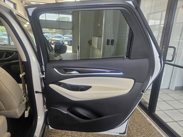 Used 2022 Buick Enclave Premium w/ Surround and Sites Package AWD/4WD image 18