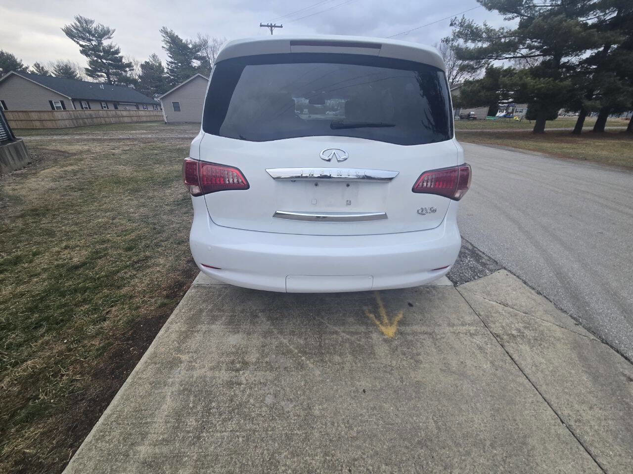 Used 2011 INFINITI QX56 2WD w/ Theater Pkg image 7