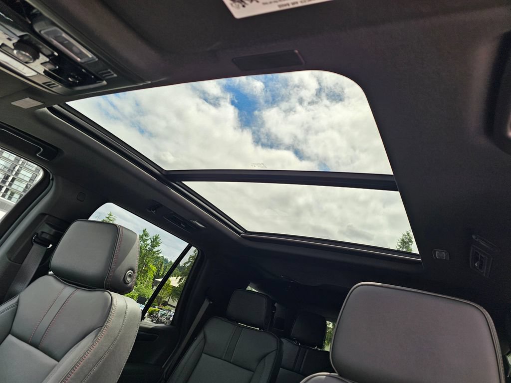New 2026 Chevrolet Tahoe RST w/ Comfort Package AWD/4WD image 24