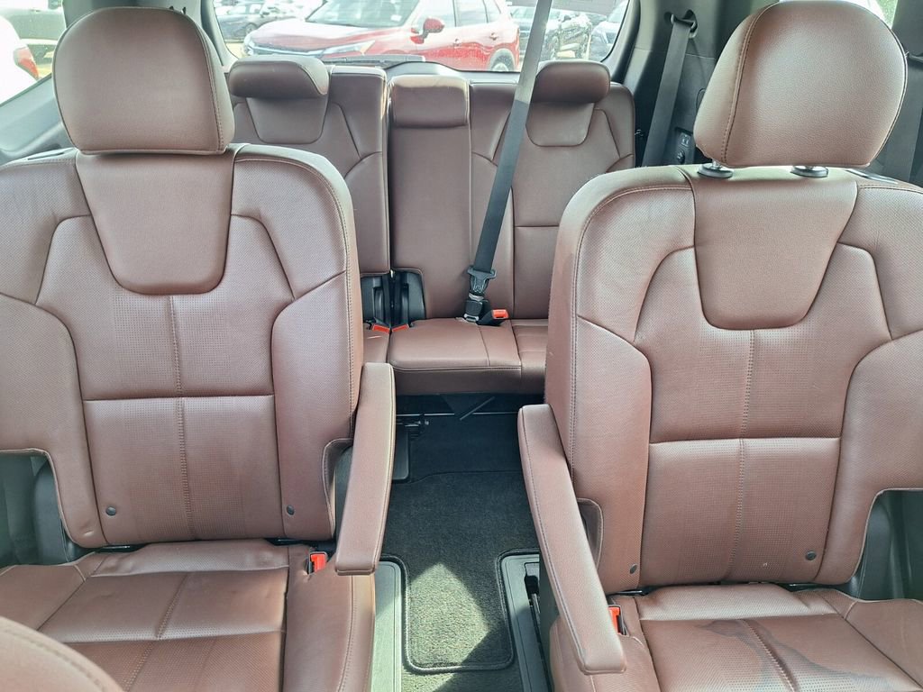 Used 2024 Kia Telluride EX w/ EX Captain's Chair Package image 27