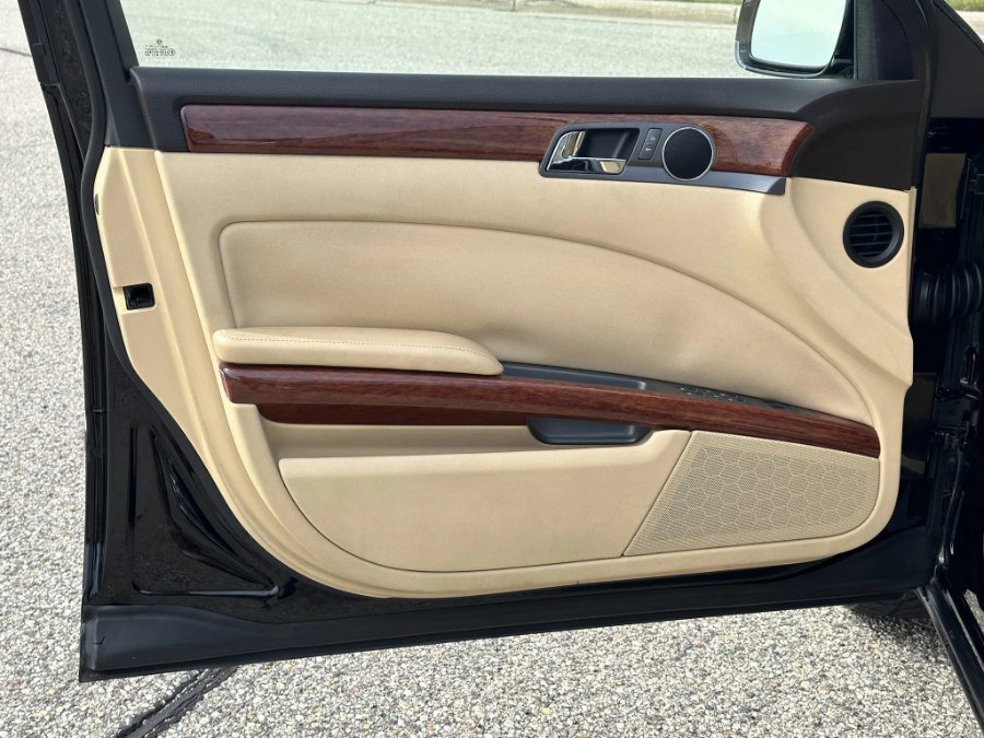 Used 2004 Volkswagen Phaeton V8 AWD/4WD image 15
