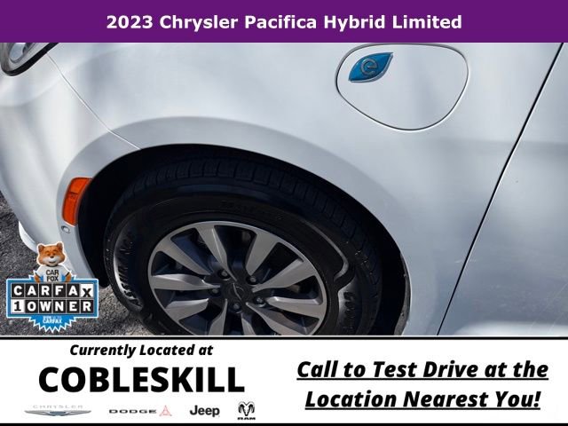Used 2023 Chrysler Pacifica Limited FWD image 9